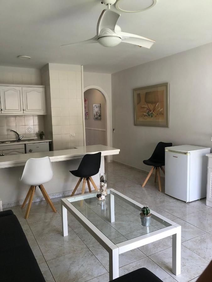 Apartamento De 1 Dormitorio En Victoria Court 2 Los Cristianos. Los Cristianos  Exteriér fotografie